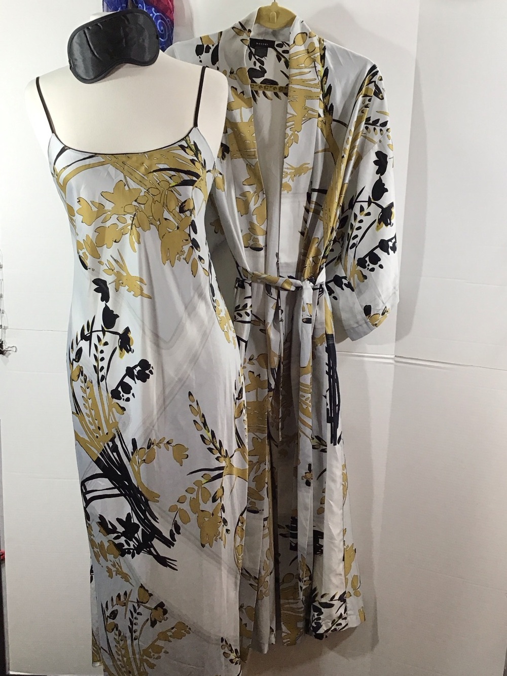 Natori 2pc Satin Maxi Slip Dress and Robe with Gold & Black Floral Print S